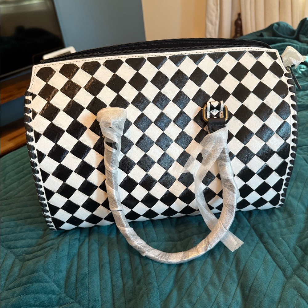 Black and White Checkered large speedy